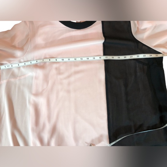 NWT Calvin Klein Chiffon Color Block Top 1X Light Pink & Black - Picture 7 of 8